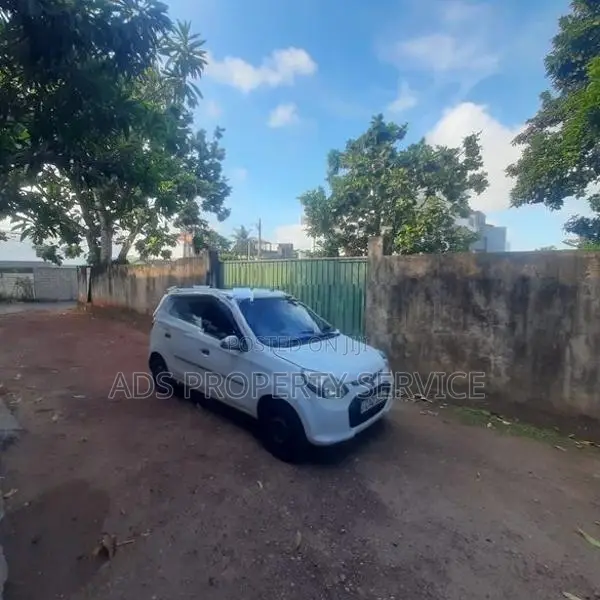 34 perches superb bare land for sale in Boralesgamuwa
