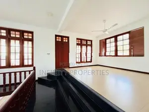 03 Story Luxury house With 11.05 P sale At Mount Lavinea …..