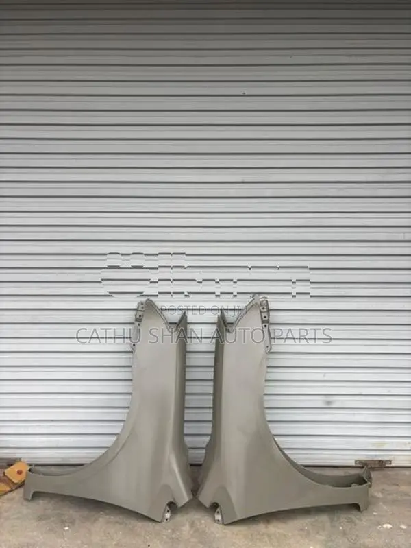 Toyota Premio 260 Fender