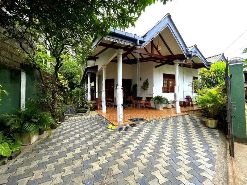 Kadawatha Dalupitiya Complete House With 3 Bedrooms