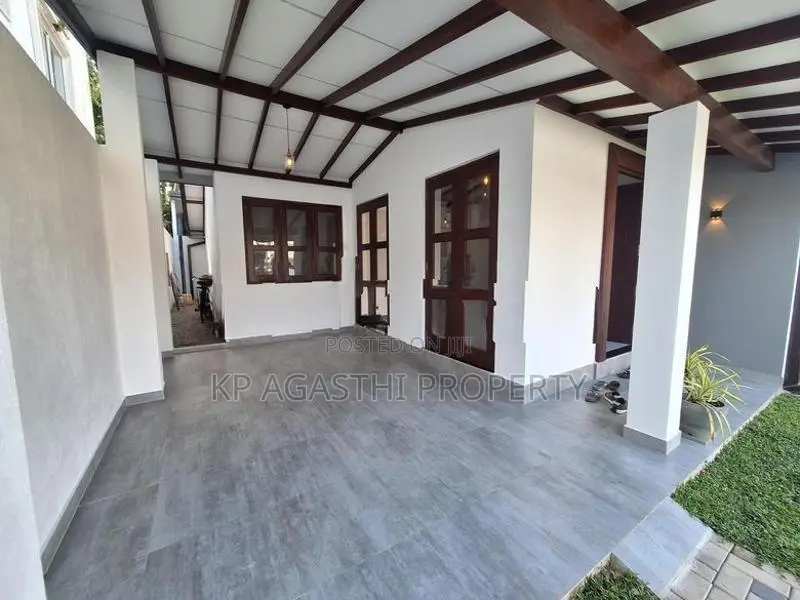 Athurugiriya Single Storey House for Sale
