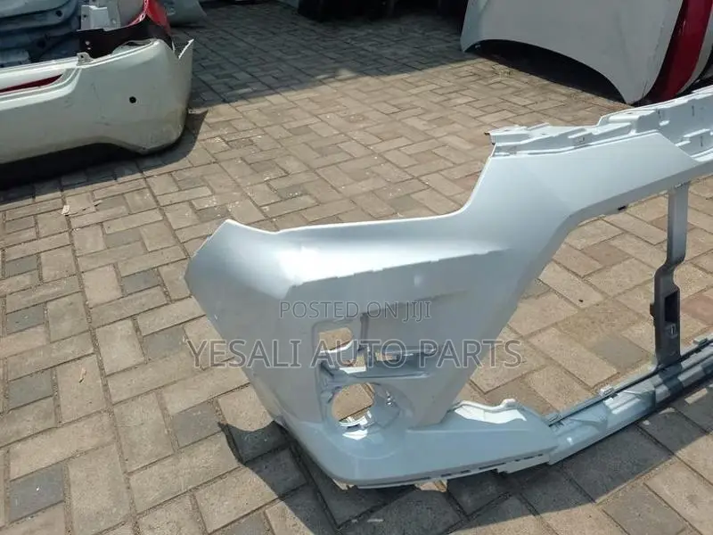 Toyota Raize front buffer