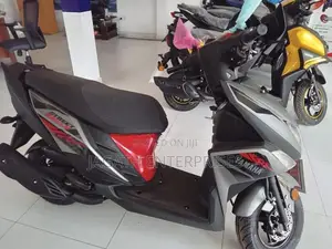 Yamaha Ray ZR Mat Gray Digital 2026