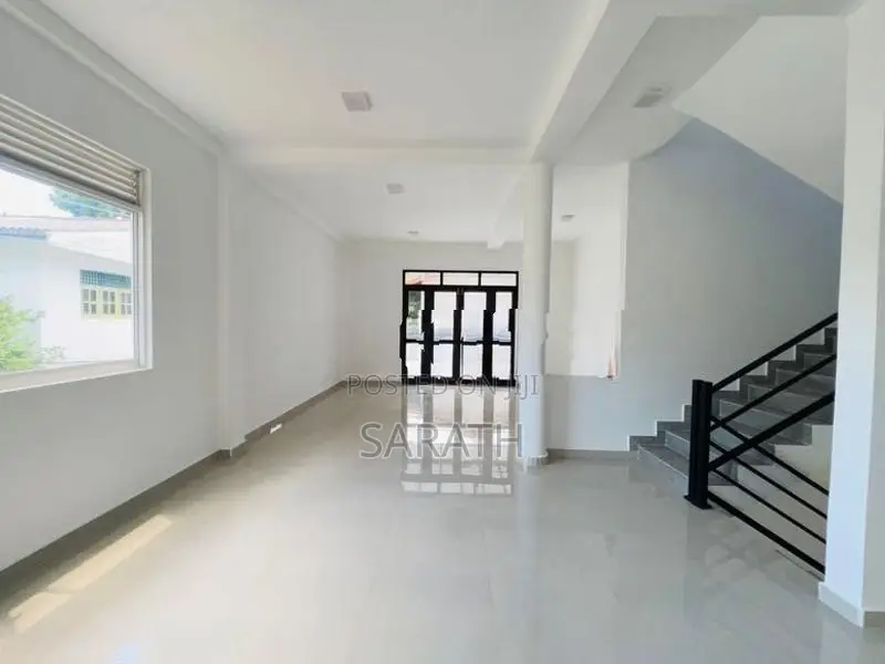 5 Bed With Brand New House in Talawatugoda