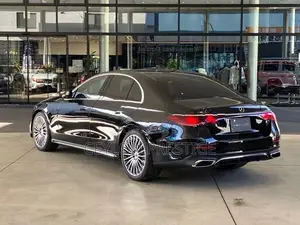 Mercedes Benz E200 AMG Line 2025