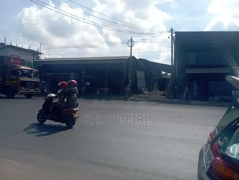 Commercial Property for sale in Negombo, Colombo main Road.