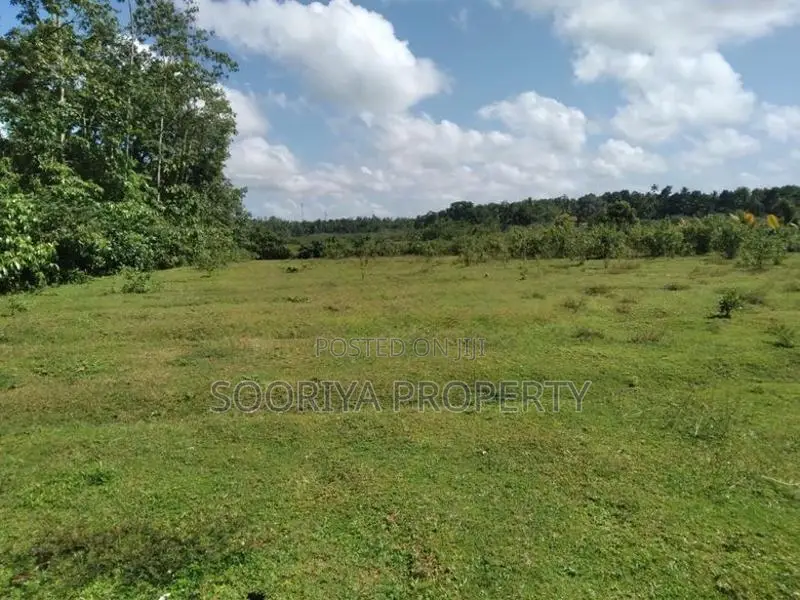 Land for Sale in Kaluthara Bandaragama