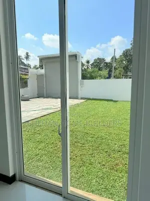 Brand new Luxury three storey House For sale in Ja Ela Udumita