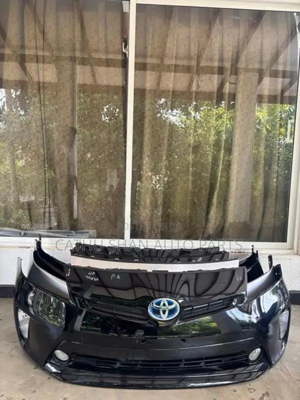 Toyota Prius Front Buffer