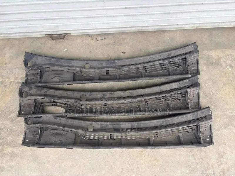 Toyota Prius WIper Panel