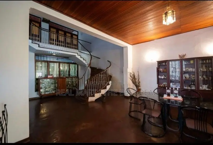COLOMBO 13 : 7BR (34.1P) TWO STOREY HOUSE FOR SALE in Kotahena