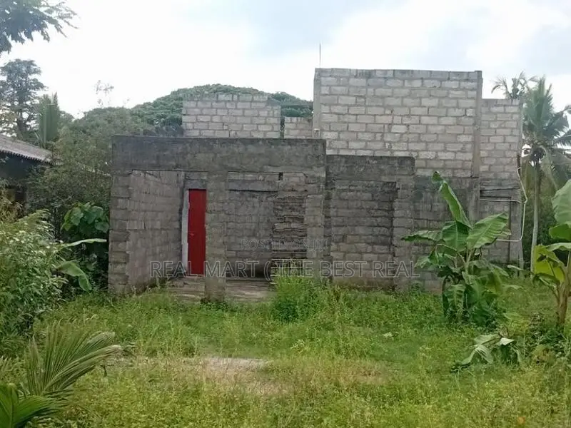 KURUNEGALA : 34 PERCHES PRIME LAND FOR SALE
