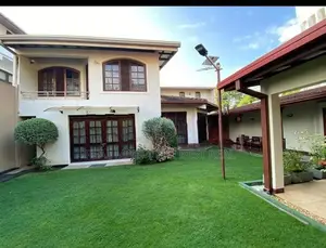 COLOMBO 06 : 5BR (15.5P) LUXURY MODERN HOUSE FOR SALE