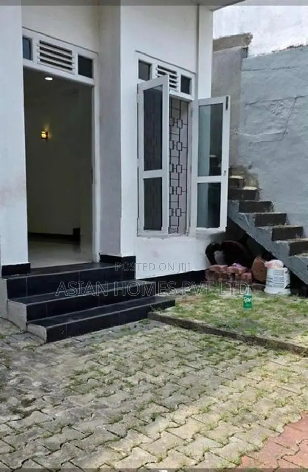 6P 2 Unit House for Sale Dehiwala