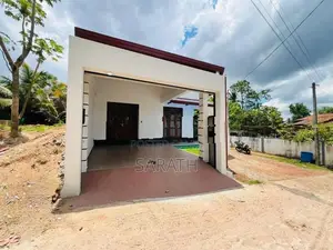 Super Brand New House Sale Thalahena