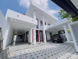 12 P With Brand New House In Battaramulla