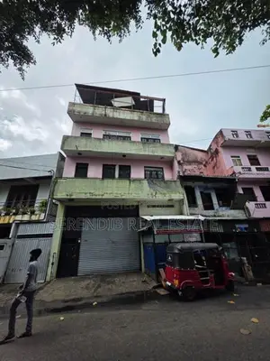Three Storeid Building Sale in Colombo 14