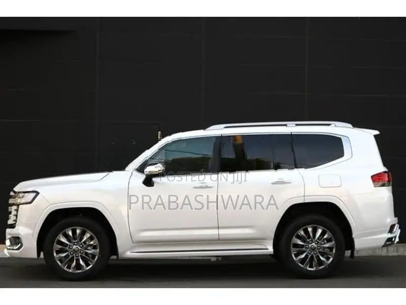 Toyota Land Cruiser Sahara LC300 ZX (Import) 2026