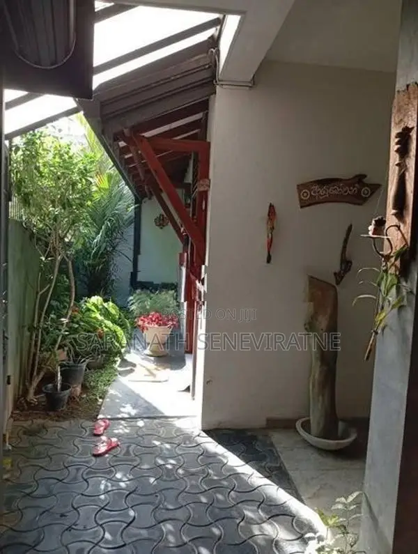 Solid Modern Architectured House in Piliyandala for Sale