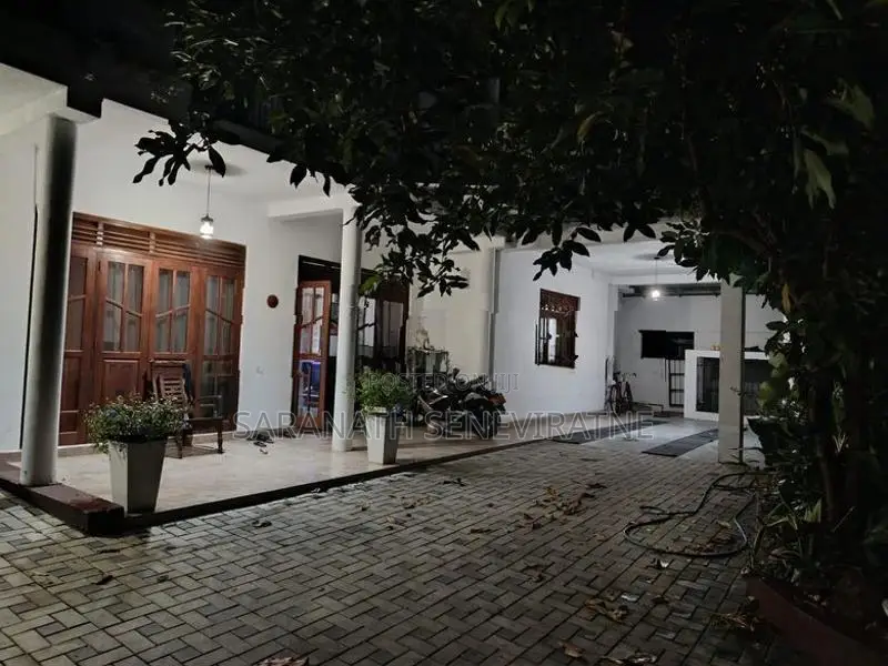 2 Storied House For Sale in Piliyandala Dampe Lake Drive
