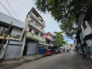 Three Storeid Building Sale in Colombo 14