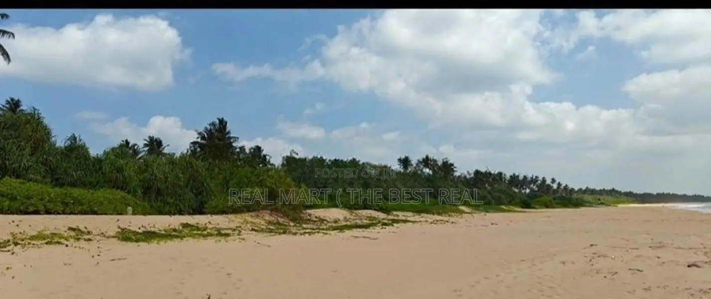 TANGALLE : 9 Acres BEACHFRONT PROPERTY FOR SALE