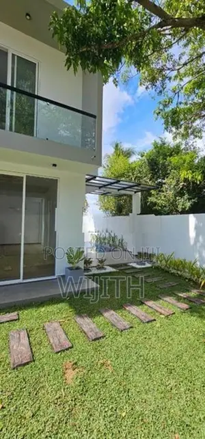 SUPAR BRAND NEW THREE STOREY HOUSE FOR SALE IN KOTTAWA PILIYANDALA