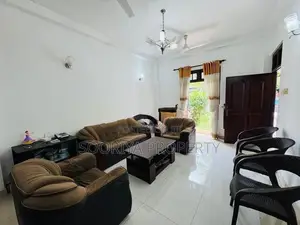 අතිනවීන දෙමහල් සුඛෝපභෝගී නිවසක් විකිණීමට - Piliyandala Miriswattha