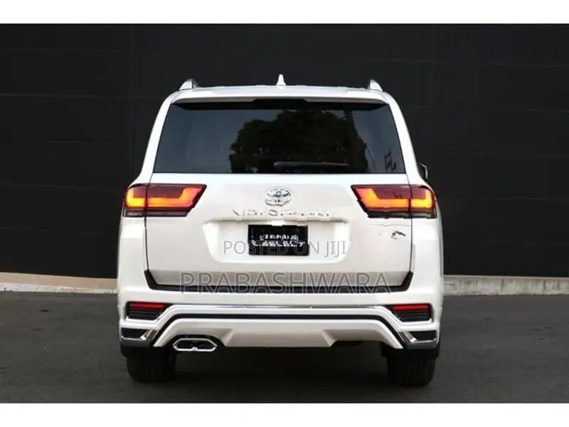Toyota Land Cruiser Sahara LC300 ZX (Import) 2026