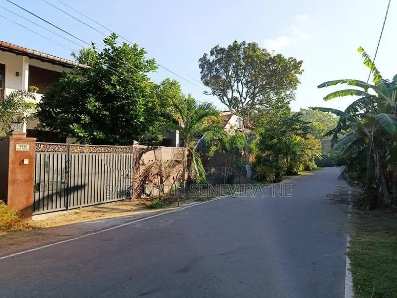 2 Storied House For Sale in Piliyandala Dampe Lake Drive