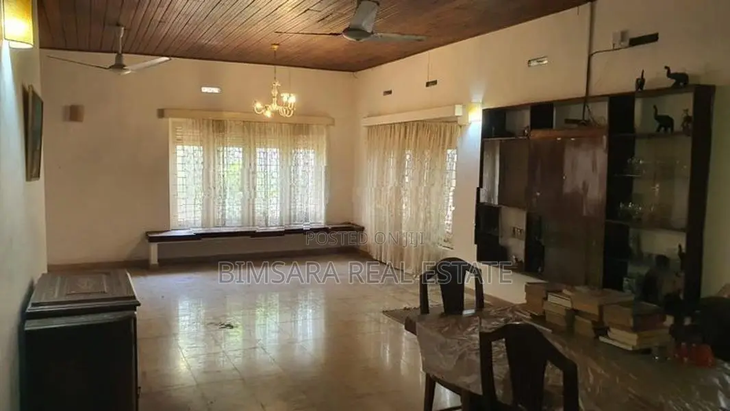 3 Bedroom House for Sale in Rathmalana | SH15348