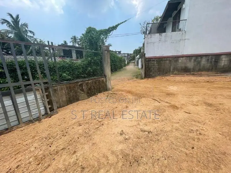 12P Bare Land For Sale In Thalawathugoda