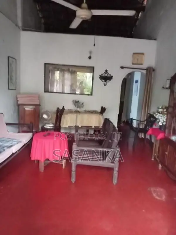 Kohuwala WoodLand Avenue 4 Perches Land With House For Sale