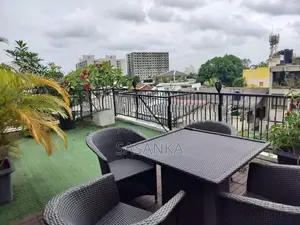 Colombo 5 Three Story Luxury House Available For Sale
