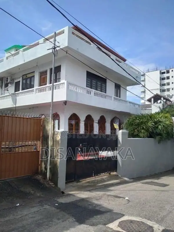 Three Storey House for Sale Mount Lavinia Ds1134