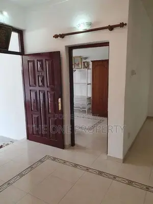 Beautiful 5-Bedroom House for Sale - Bangalawatta Wattala