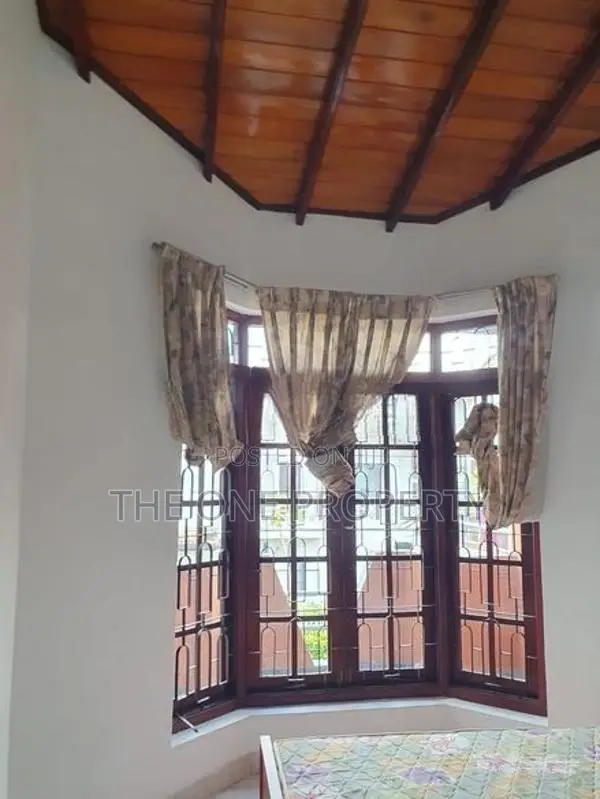 Beautiful 5-Bedroom House for Sale - Bangalawatta Wattala