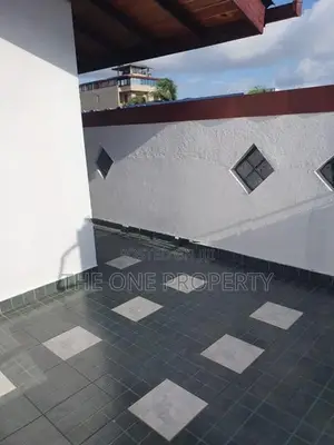 Beautiful 5-Bedroom House for Sale - Bangalawatta Wattala