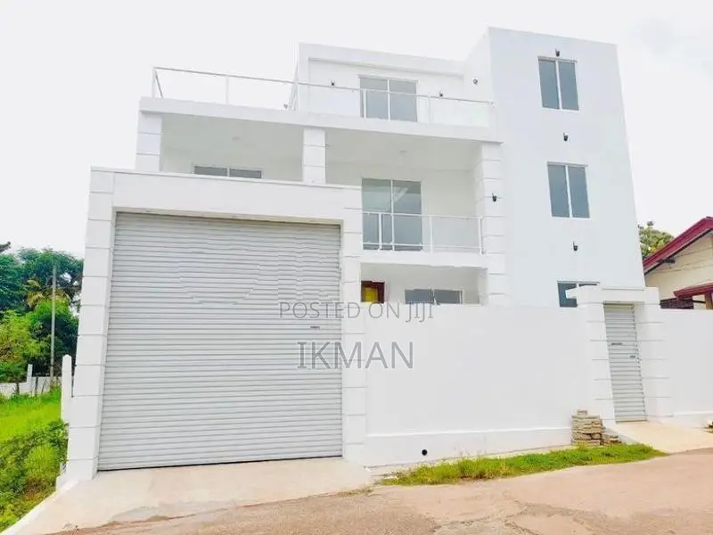 Luxury 3 Storey House for Sale in Kandana