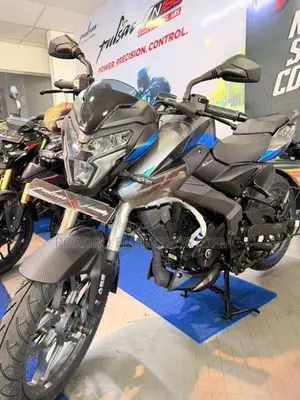 Bajaj Pulsar NS200 Efi Dual ABS New 2026