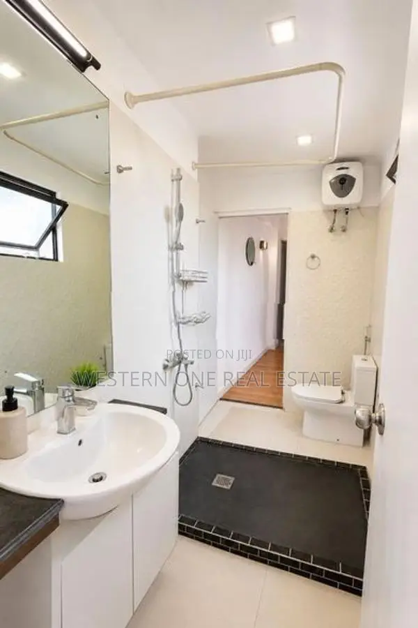 Newly Renovated 3 Bedroom Spacious Apartment For Sale in Colombo 5