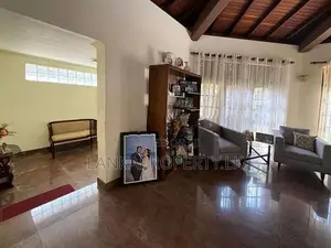 Luxury House for Sale – Colombo 06
