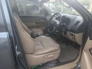 Toyota Fortuner 2014