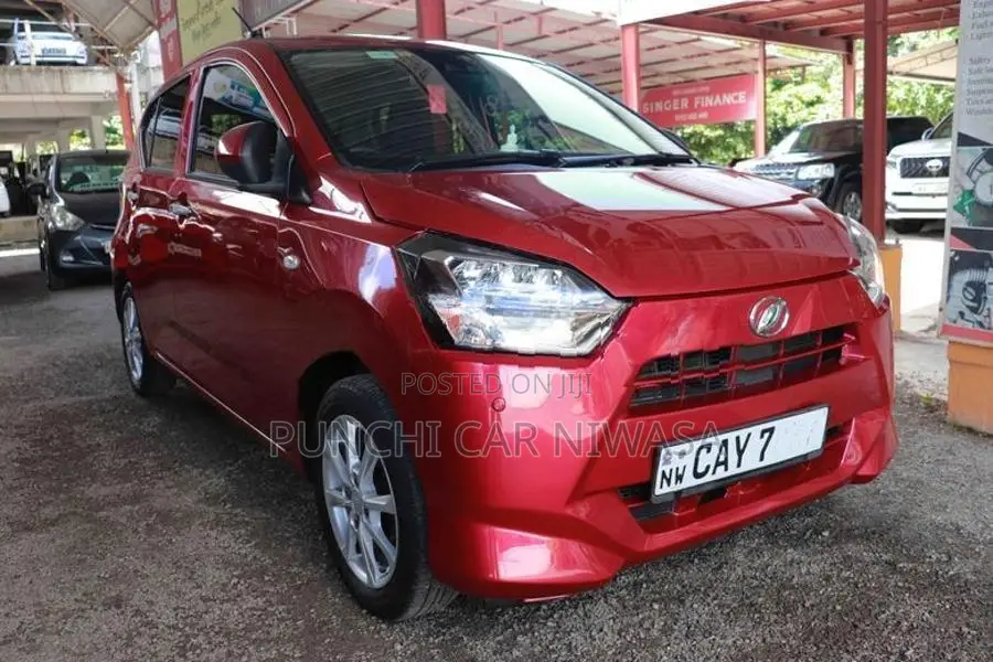 Daihatsu Mira 2017