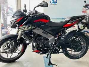 Bajaj Pulsar NS200 Dual ABS Efi New 2026