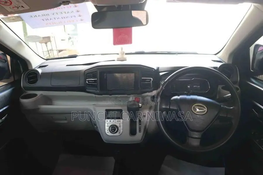 Daihatsu Mira 2017