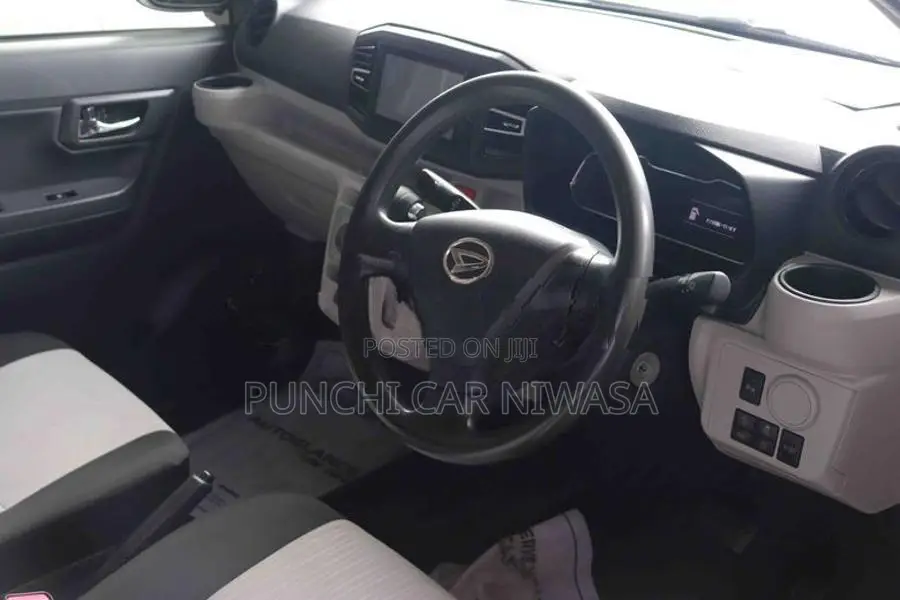 Daihatsu Mira 2017