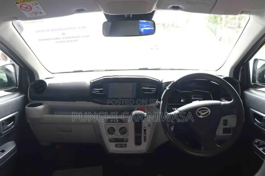 Daihatsu Mira 2017