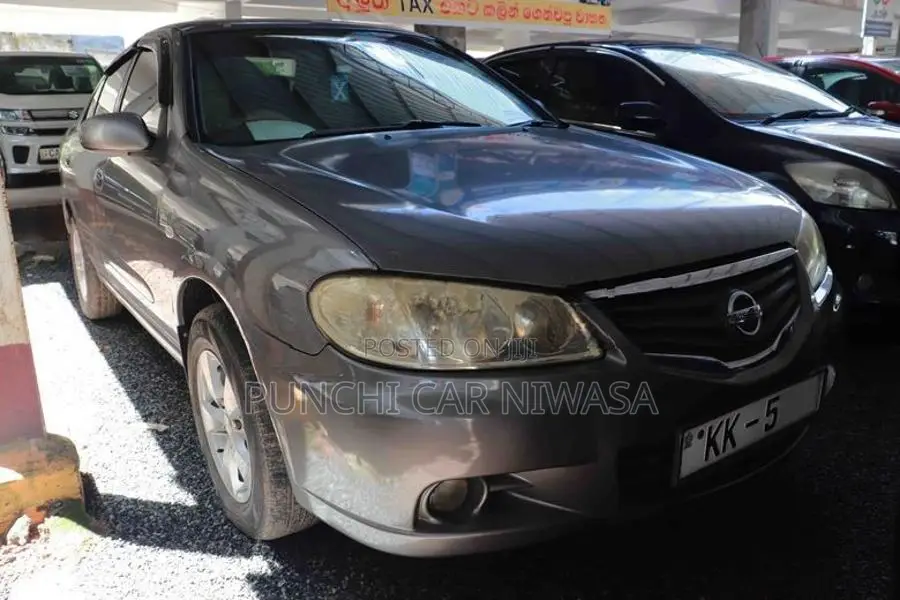 Nissan N 16 2010