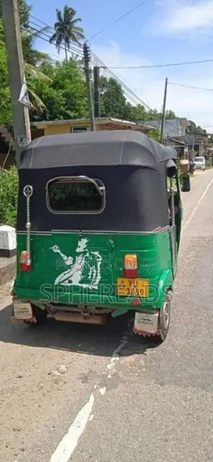 Bajaj RE 4 Stroke 2011